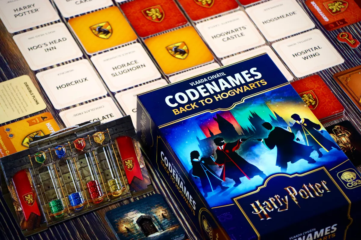 Upload image for Codenames: Back to Hogwarts